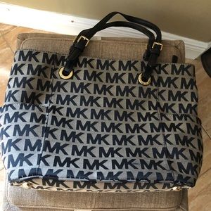 MICHAEL KORS JET SET EAST WEST TOTE